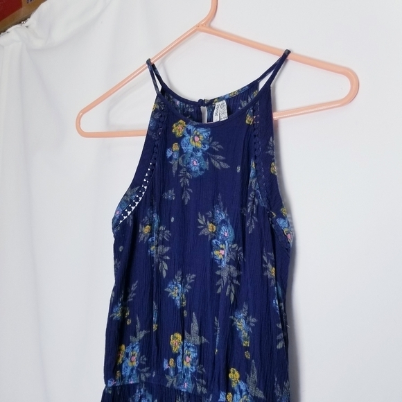 Mudd Jumpsuit size S Romper One‎ piece keyhole back button closure blue floral S - Picture 9 of 16